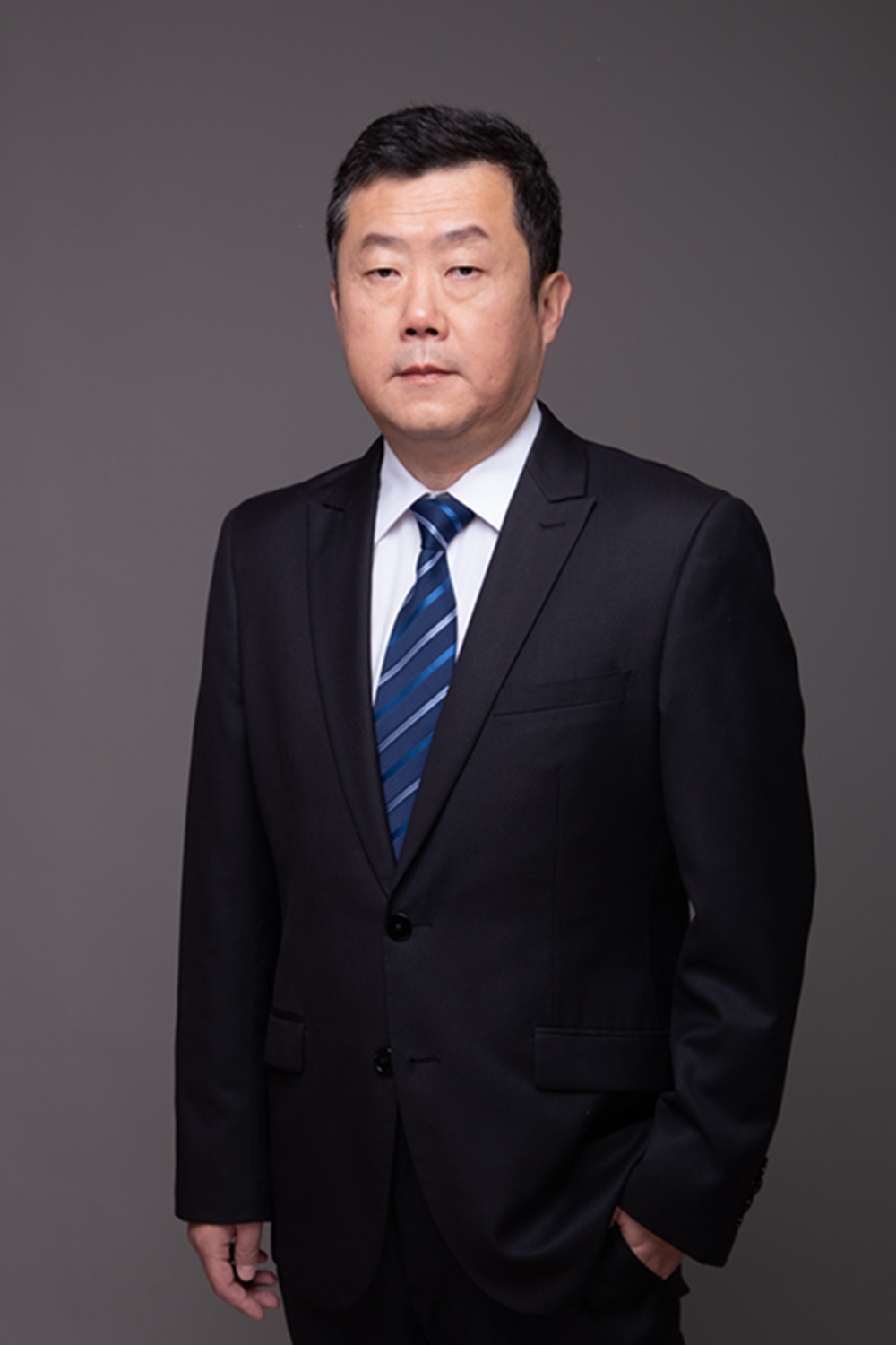 鲁贻民
